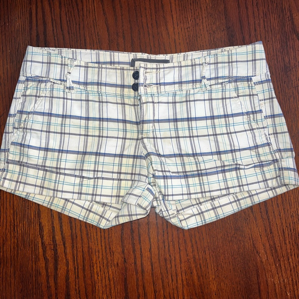 Abercrombie & Fitch plaid shorts